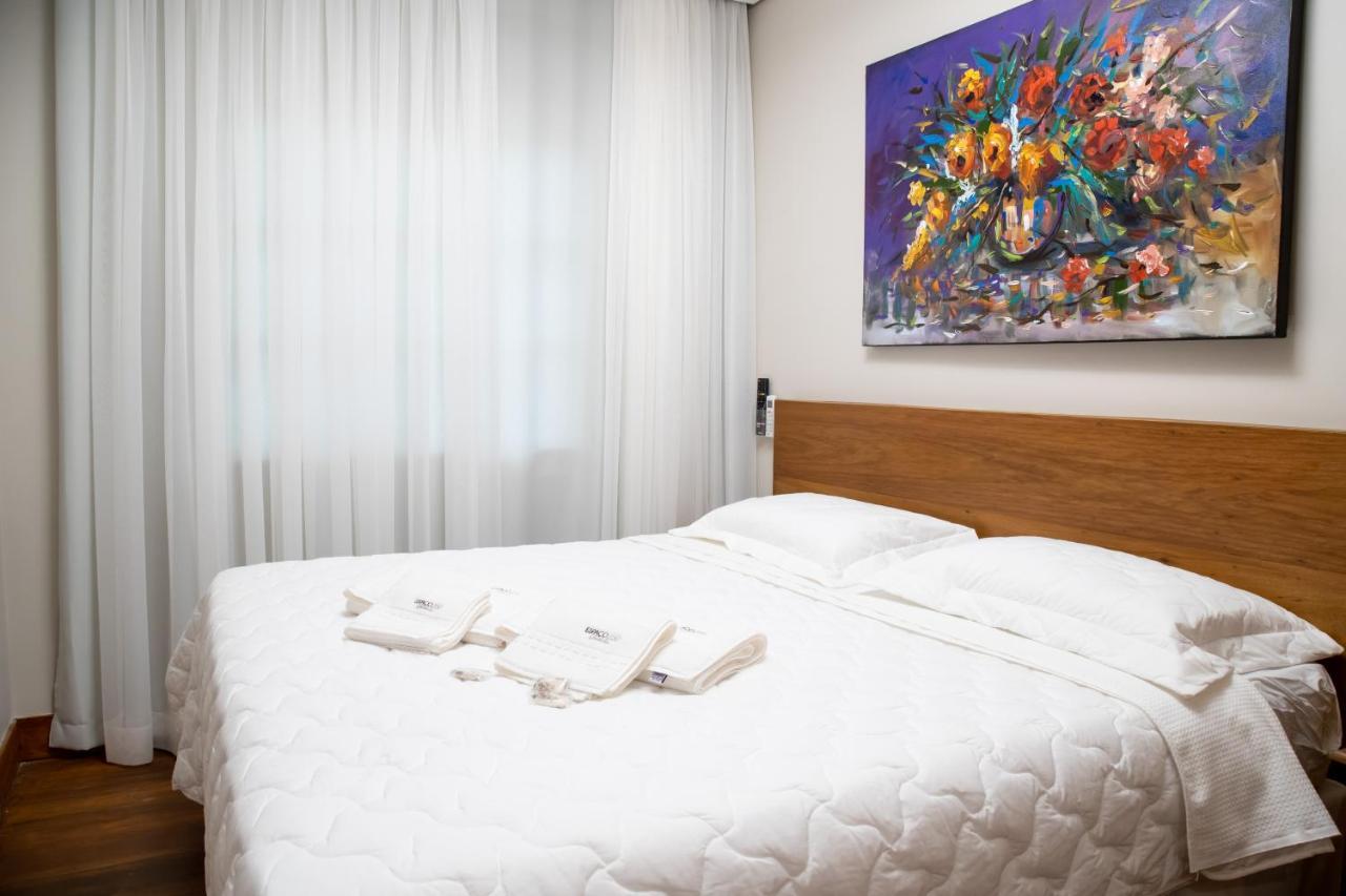Espaco 250 - Apto Mobiliado, 3 Quartos, Sendo Uma Suite, Banheiro Social, Cozinha Completa, Sala De Estar, Ar Condicionado, Tv E Internet Tiradentes Εξωτερικό φωτογραφία